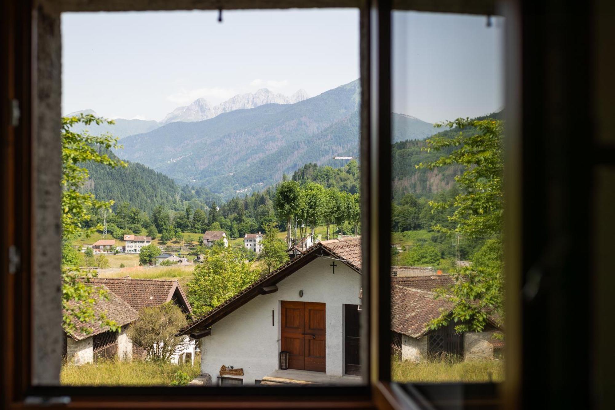Albergo Diffuso Comeglians Buitenkant foto